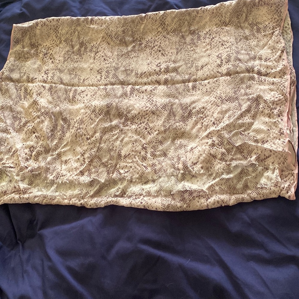 Loft scarf for the fashionable accessory